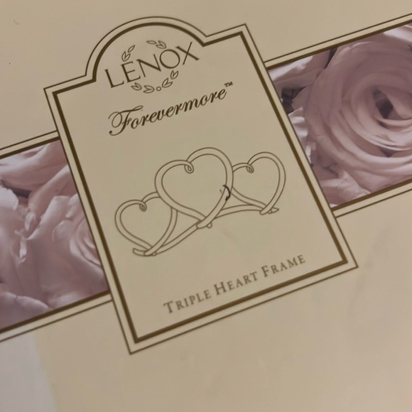 Lenox Tripe Heart Frame - Picture 2 of 2